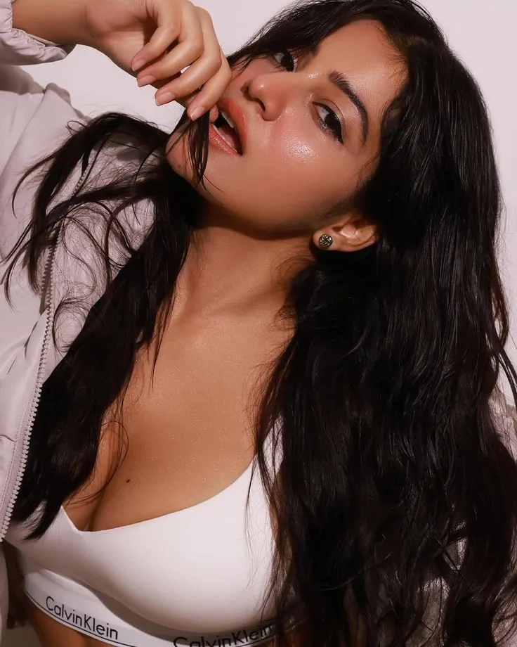 Trusted Call Girl In Green Park | 9220592151 |Call Girls Service in Delhi | COD - By Alex