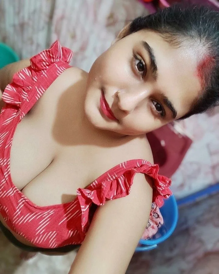 Call Girls Service In Gurgaon Sector 17 ☎️꧅ 9958O♐18831✔️ ꧁𝓔𝓼𝓬𝓸𝓻𝓽 𝓐𝓰𝓮𝓷𝓬𝔂꧂