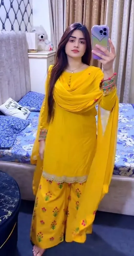 Call Girls In New Ashok Nagar-  (|⑨⑨⑤⑧⓪①⑧⑧③①|) Delhi Escort +𝓒𝓪𝓵𝓵+𝓖𝓲𝓻𝓵𝓼