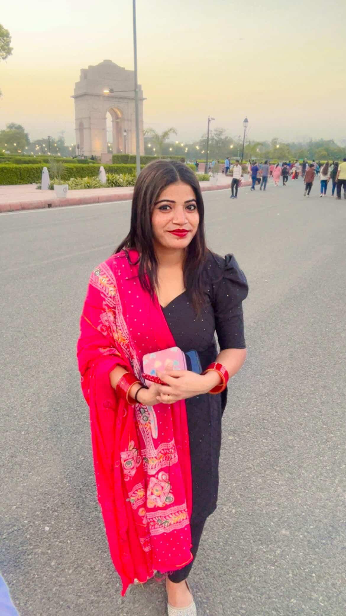 Ahmedabad Escorts & Call Girls Service – Vastrapur