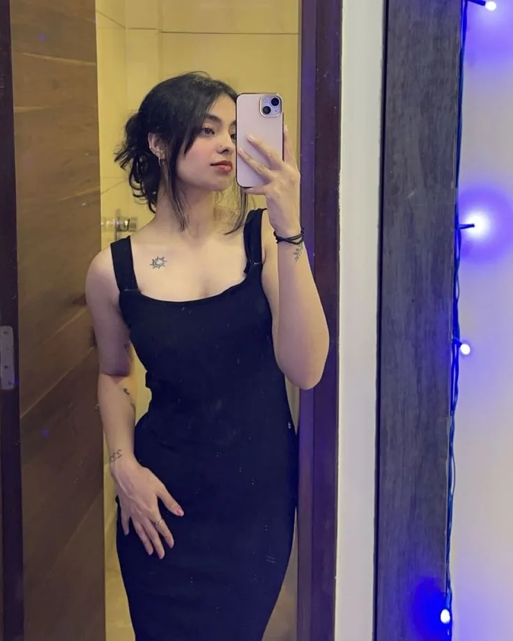 Full Enjoy --> Call Girls In Gaur City Mall 1 Noida 7827325592