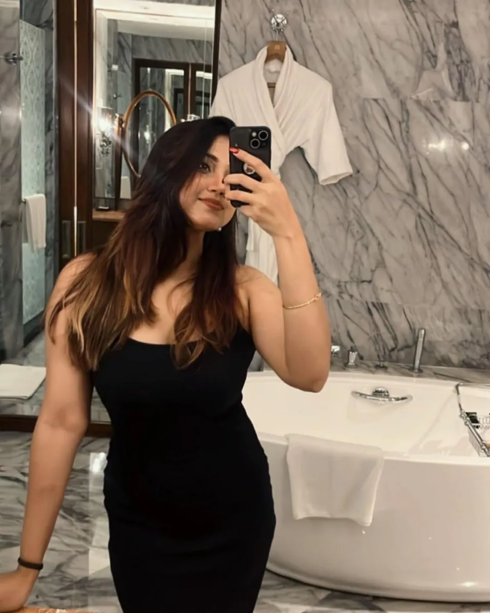 No Advance Direct COD Pay Call Girls In Sector 18 Noida 9355511765 Escorts Service