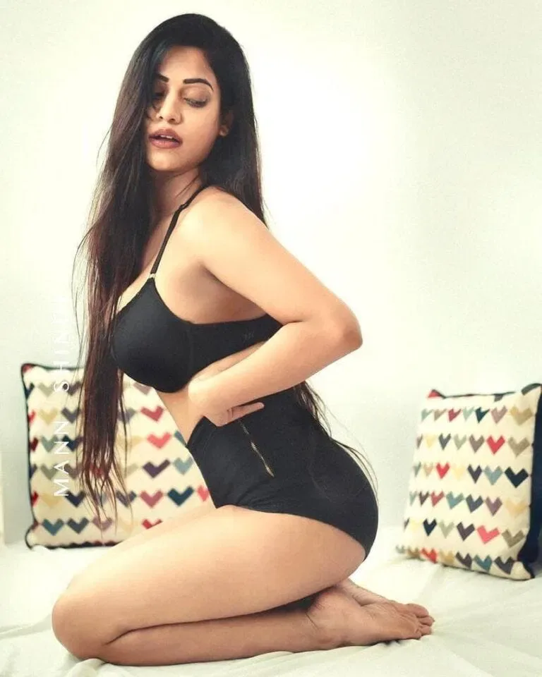 YOUNG~8527163129 CALL GIRLS IN NOIDA SECTOR 27 (DELHI) CALL GIRL SERVICE