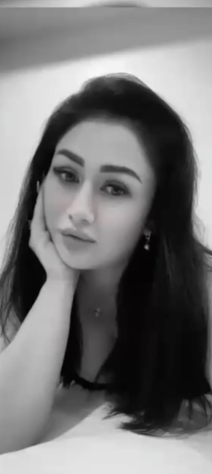 Ahmedabad Escort Service & Call Girl Classified Listings – Maninagar photo 3